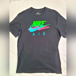 Nike Air Black T-shirt. Size M